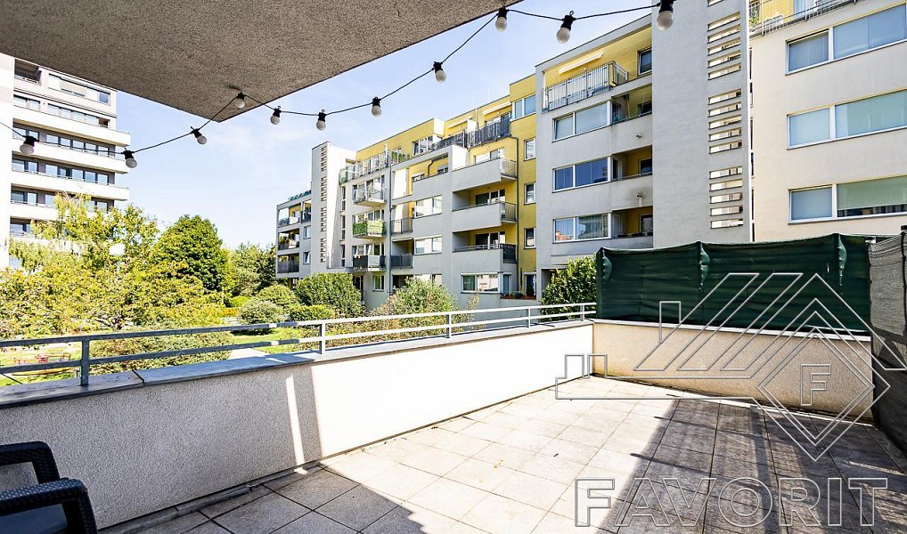 Pronájem bytu 2+kk 57 m², Praha – náhled fotky 4