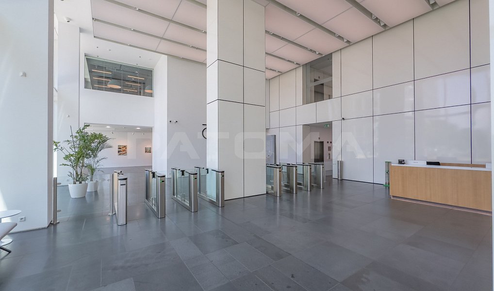 Pronájem kanceláře 431 m², Praha – náhled fotky 9