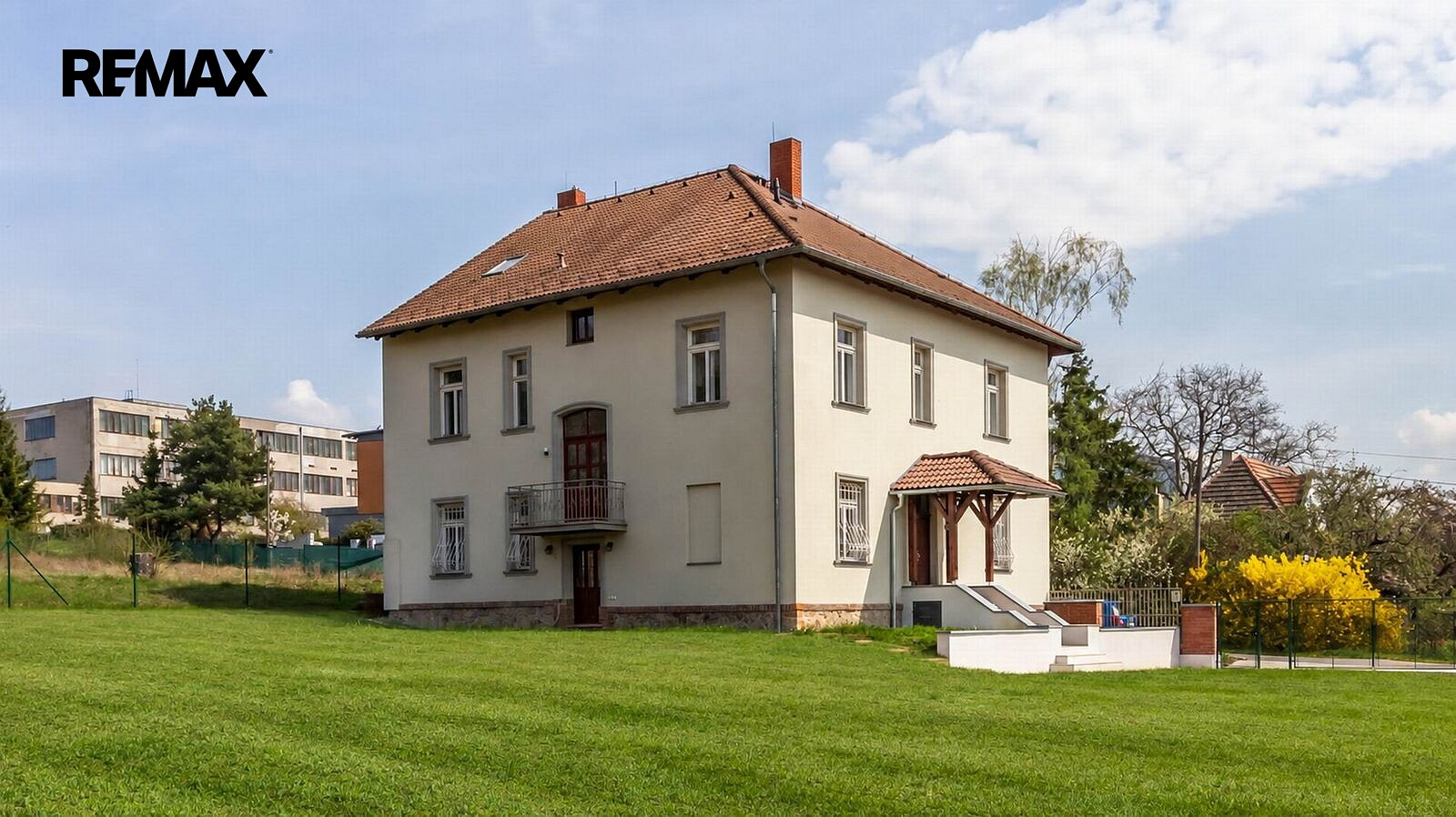 Prodej obchodních prostor 403 m²