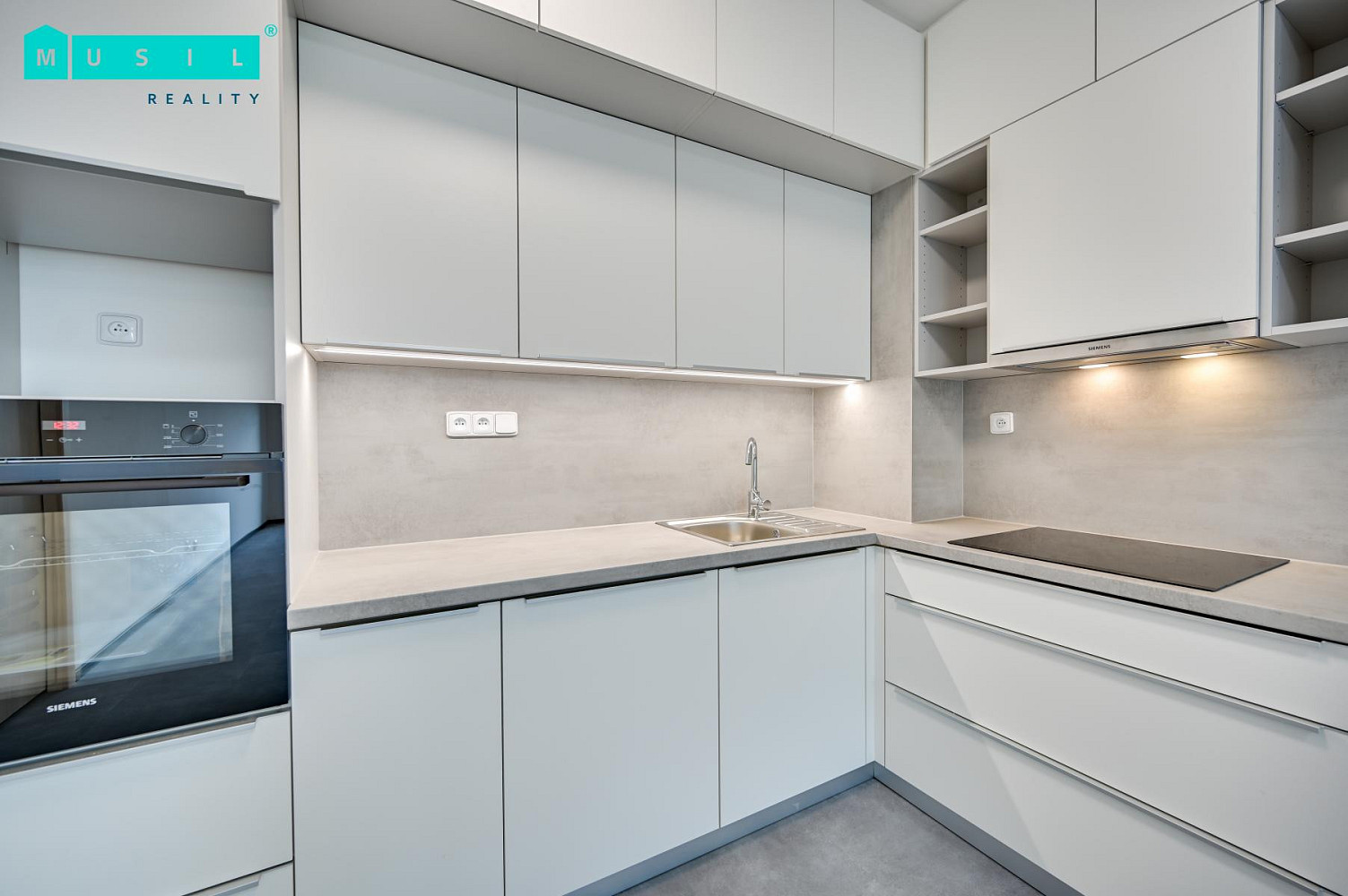 Pronájem bytu 2+kk 67 m² – fotografie 2