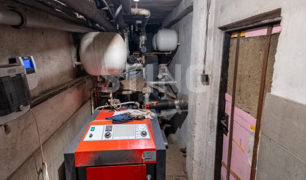 Prodej ubytovacího objektu 813 m², Spálov – náhled fotky 28