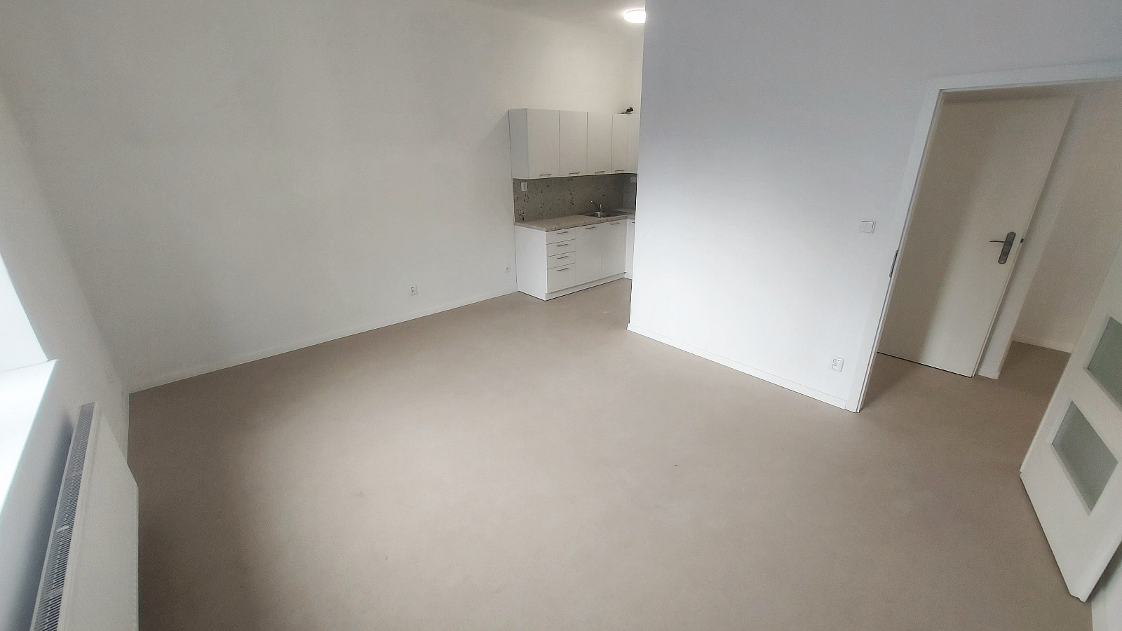 Pronájem bytu 2+kk 42 m² – fotografie 4