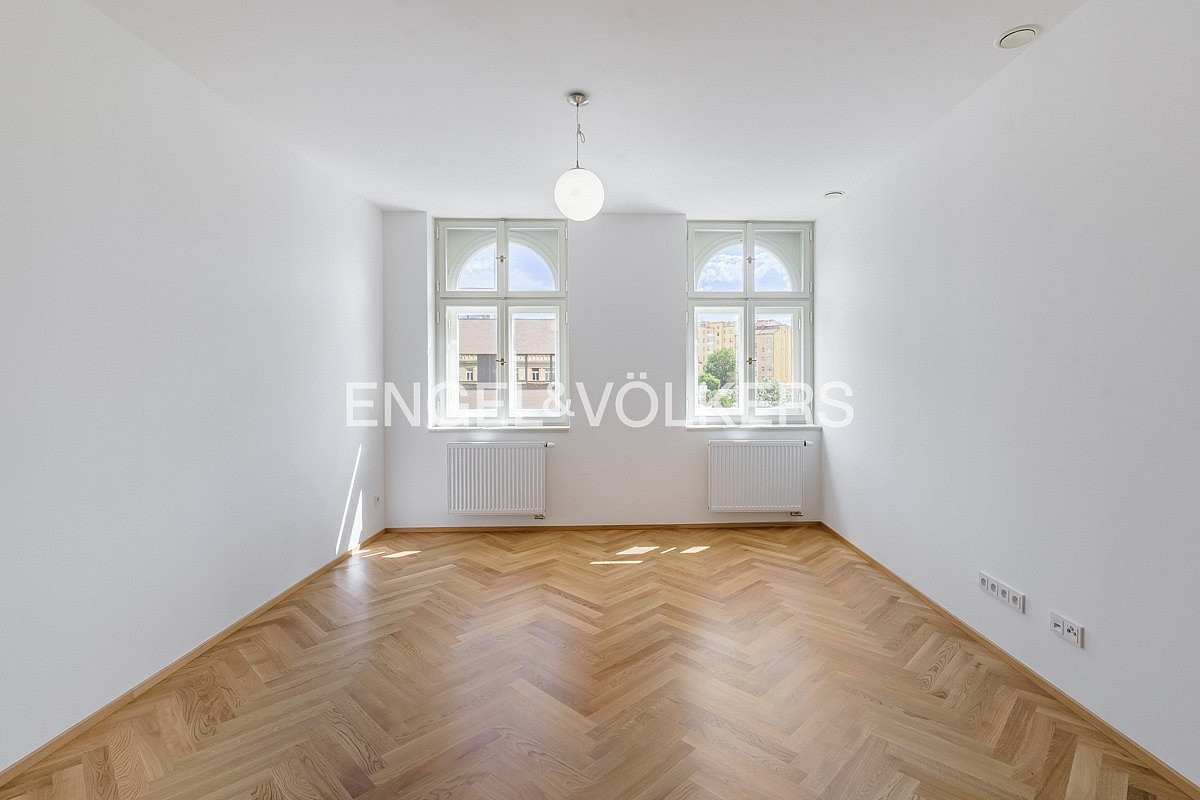 Pronájem bytu 3+kk 85 m² – fotografie 4