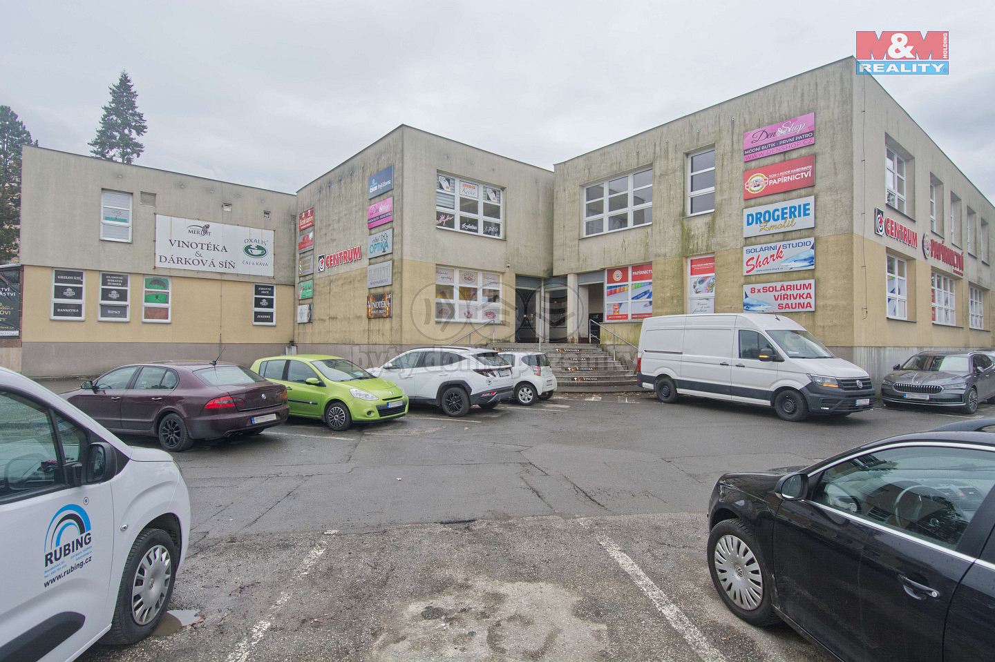 Pronájem obchodních prostor 68 m²