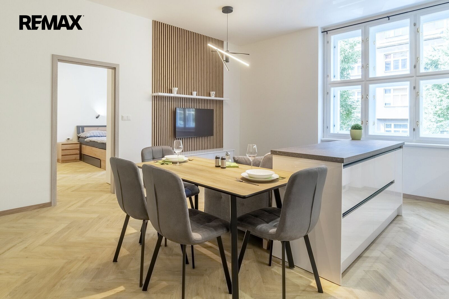 Pronájem bytu 2+kk 62 m² – pohled 6