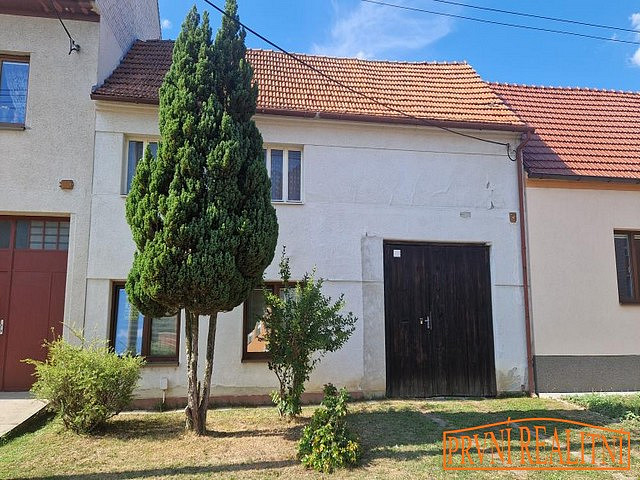 Prodej domu 100 m² s pozemkem 877 m²