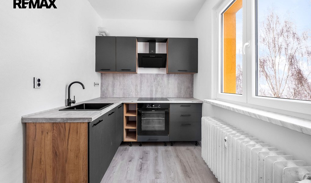 Prodej bytu 2+1 57 m², Rotava – náhled fotky 3