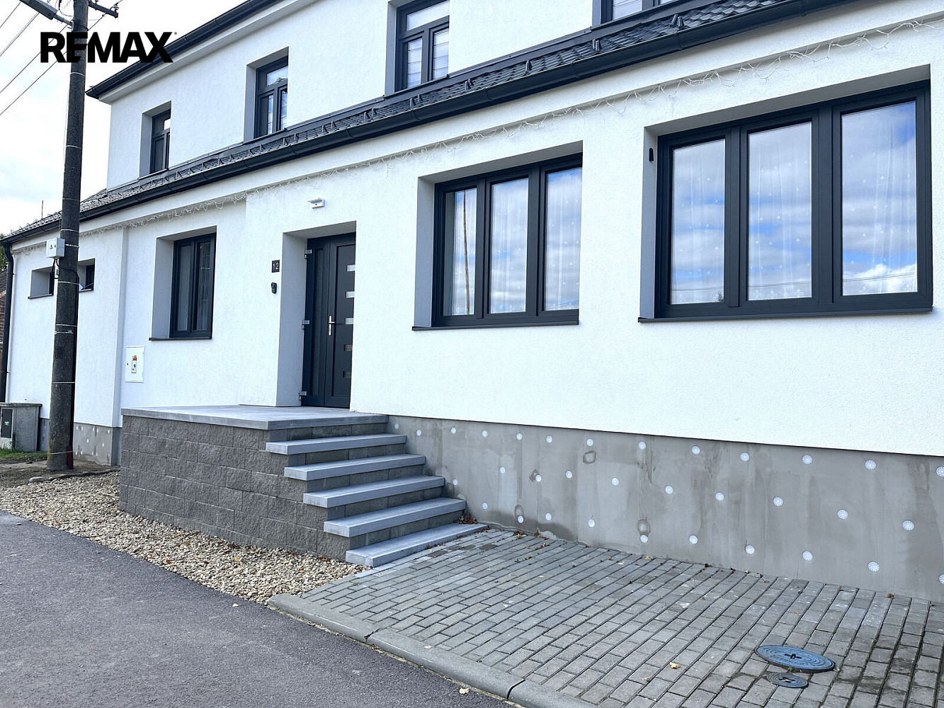 Prodej domu 428 m² s pozemkem 891 m² – fotografie 2