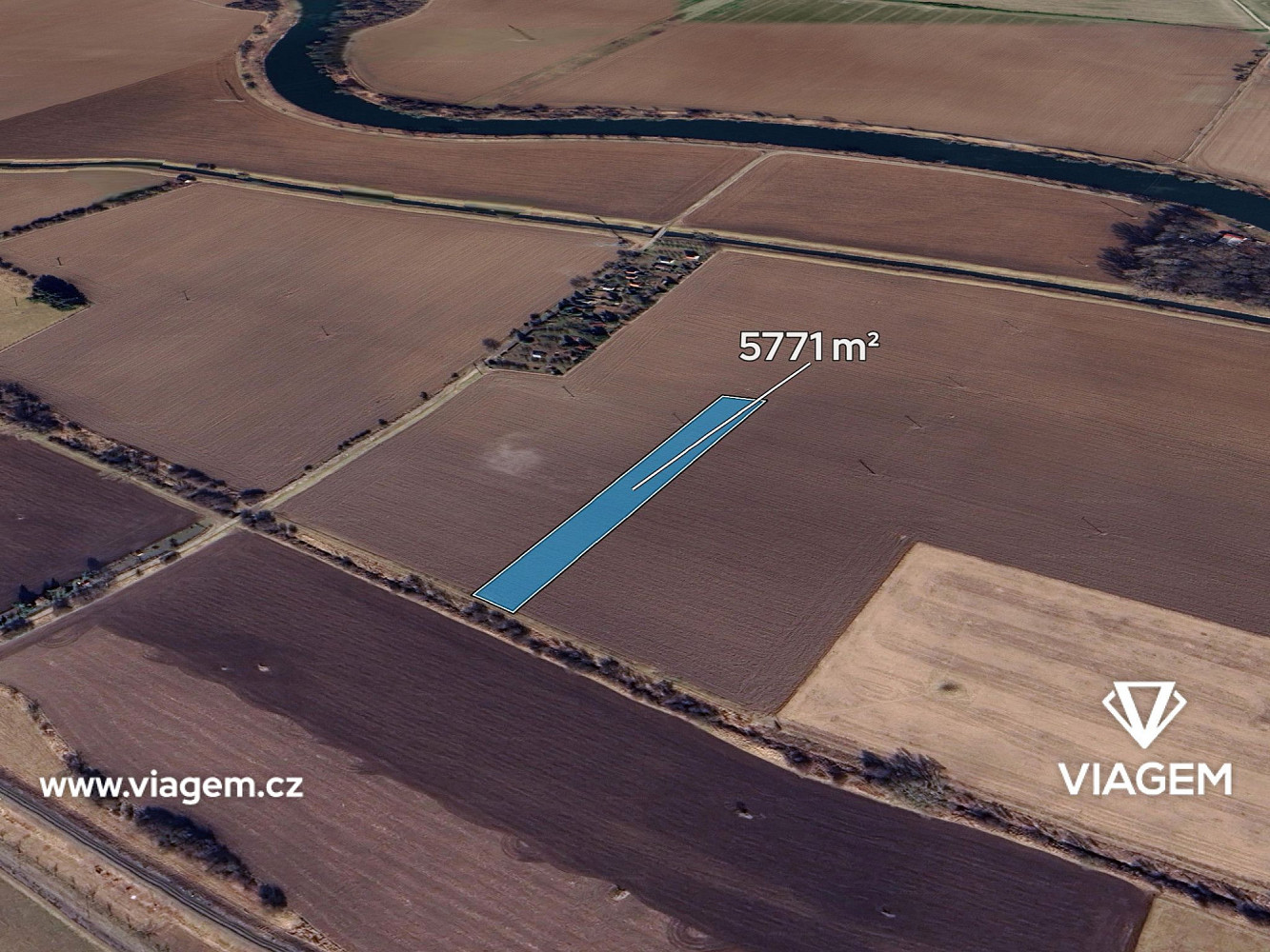 Prodej pole 2 885 m²