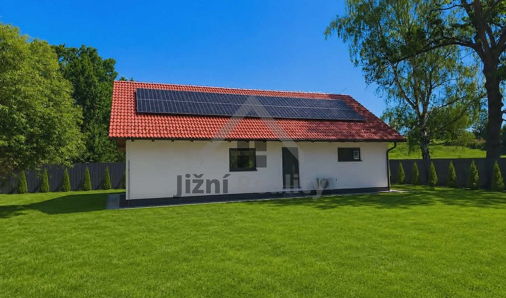 Prodej domu 120 m² s pozemkem 1 300 m², Horní Stropnice – náhled fotky 2