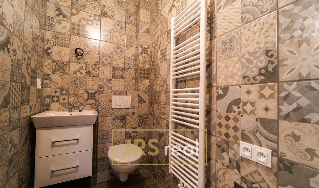 Prodej ubytovacího objektu 176 m², Novosedly – náhled fotky 6