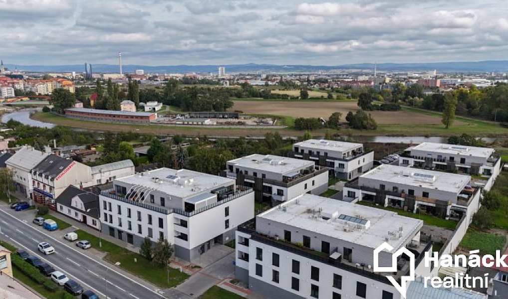 Pronájem garážového stání v Olomouci, ul. Věry Pánkové, Olomouc – náhled fotky 4