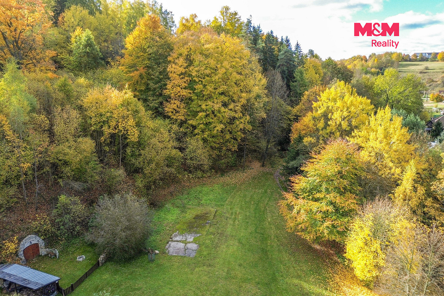Prodej stavebního pozemku 987 m² - Widok 2