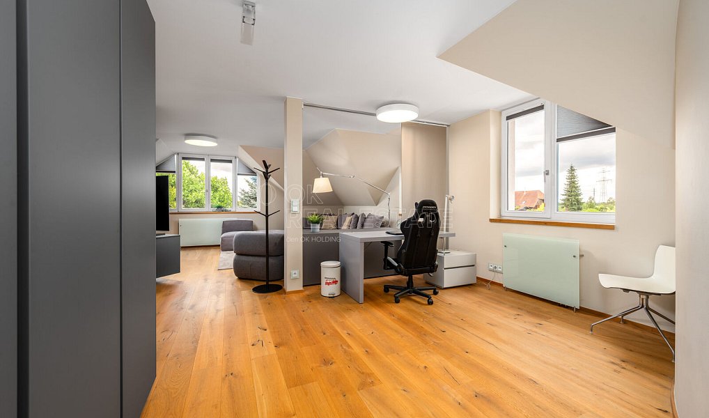Prodej domu 546 m² s pozemkem 1 608 m², Zvole – náhled fotky 28