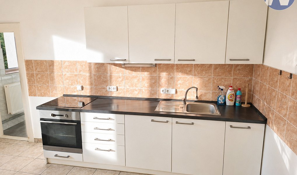 Pronájem bytu 2+1 74 m², Strakonice – náhled fotky 2