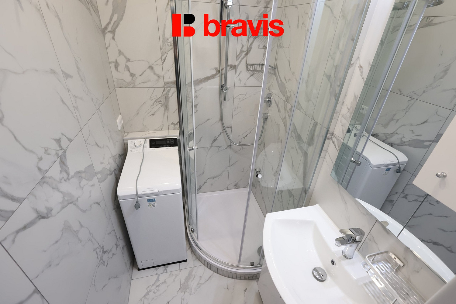 Pronájem bytu 2+kk 44 m² – fotografie 4