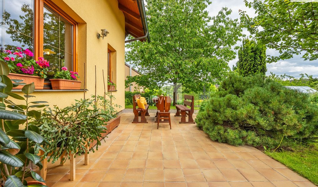 Prodej domu 200 m² s pozemkem 1 008 m², Kamenice – náhled fotky 43