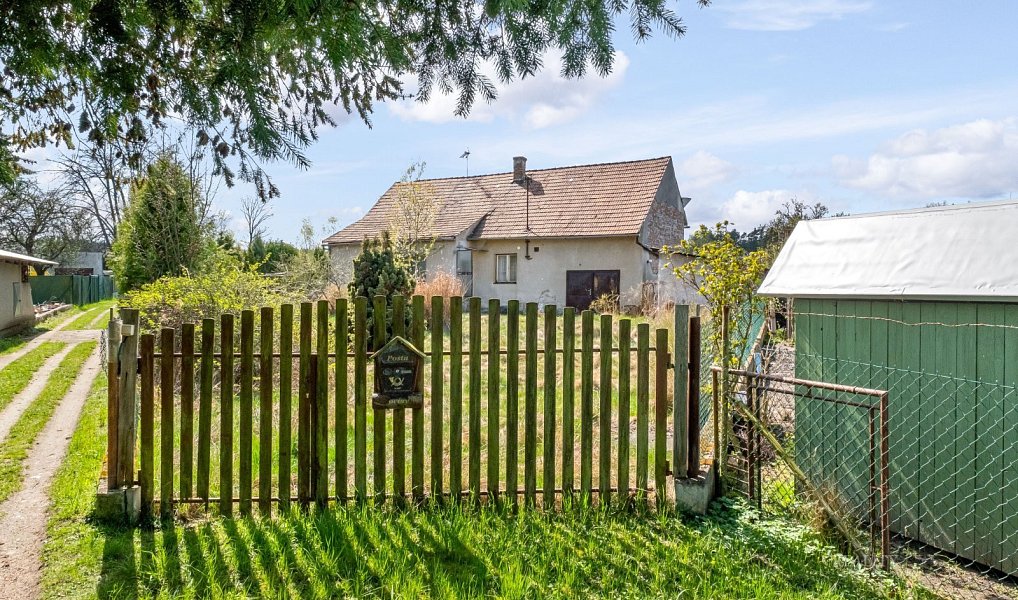Prodej domu 100 m² s pozemkem 8 575 m², Horní Jelení – náhled fotky 2