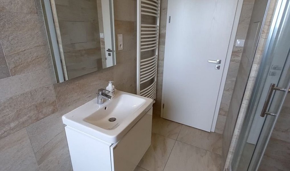 Prodej bytu 2+kk 50 m², Praha – náhled fotky 10