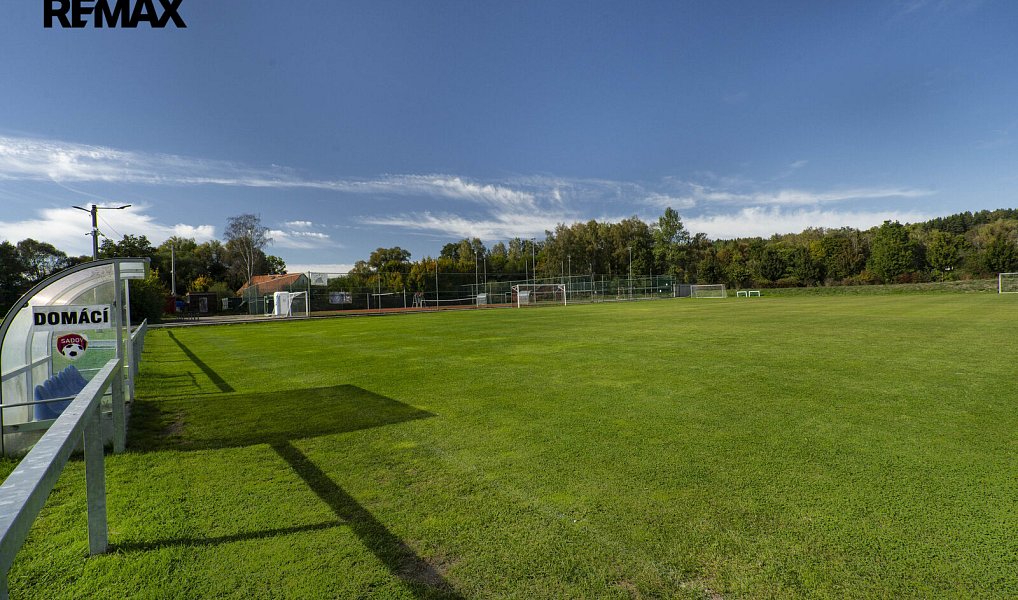 Prodej stavebního pozemku 2 227 m², Sadov – náhled fotky 22