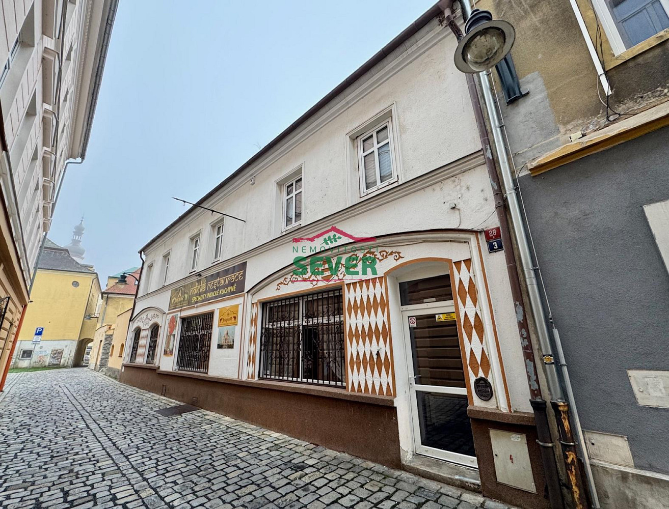Prodej komerčního objektu (jiného typu) 400 m²