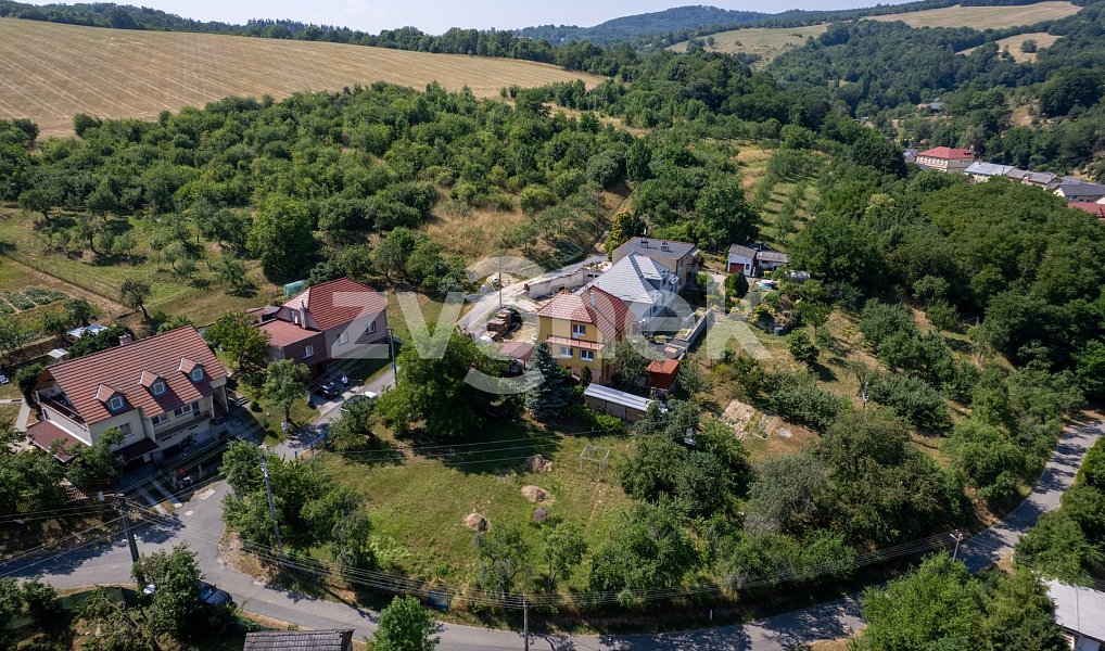 Prodej stavebního pozemku 1 282 m², Košíky – náhled fotky 6