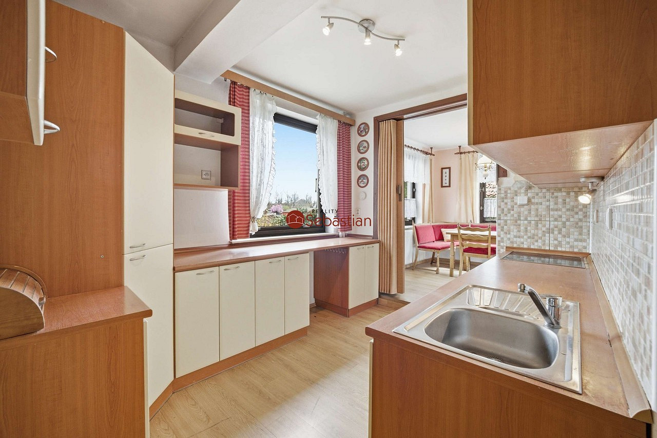 Prodej domu 300 m² s pozemkem 739 m² — photo 5