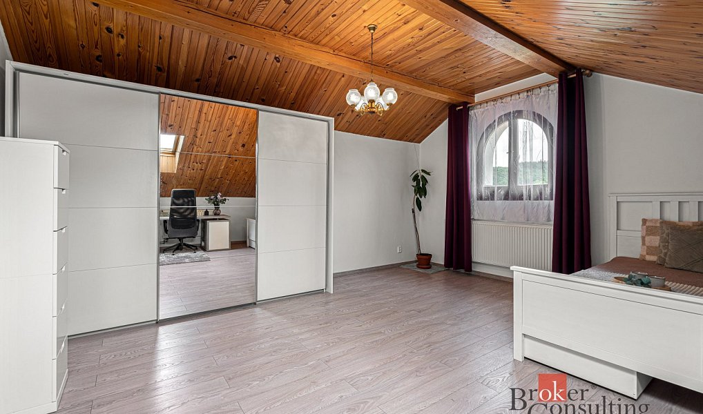 Prodej domu 450 m² s pozemkem 5 026 m², Netvořice – náhled fotky 3