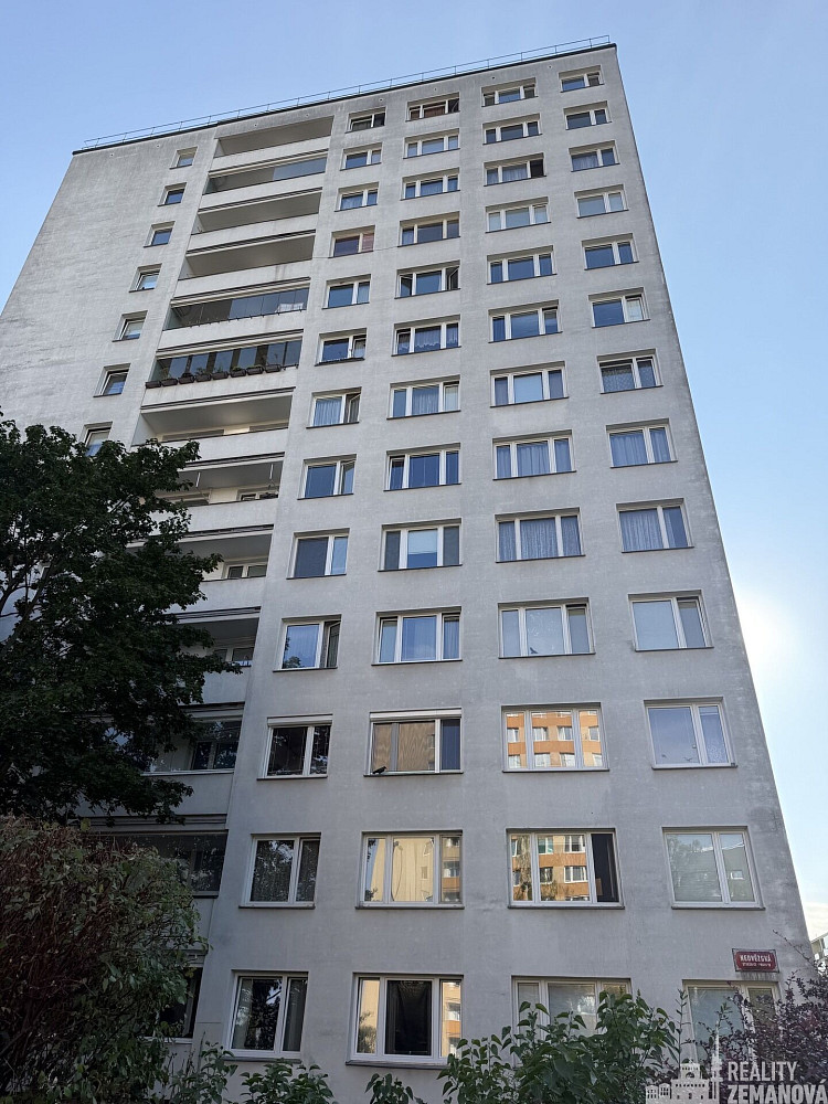 Pronájem bytu 3+1 74 m² — photo 3