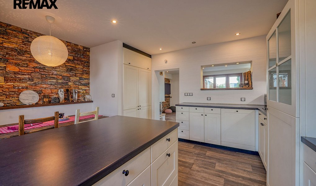 Prodej domu 230 m² s pozemkem 1 093 m², Zbůch – náhled fotky 7