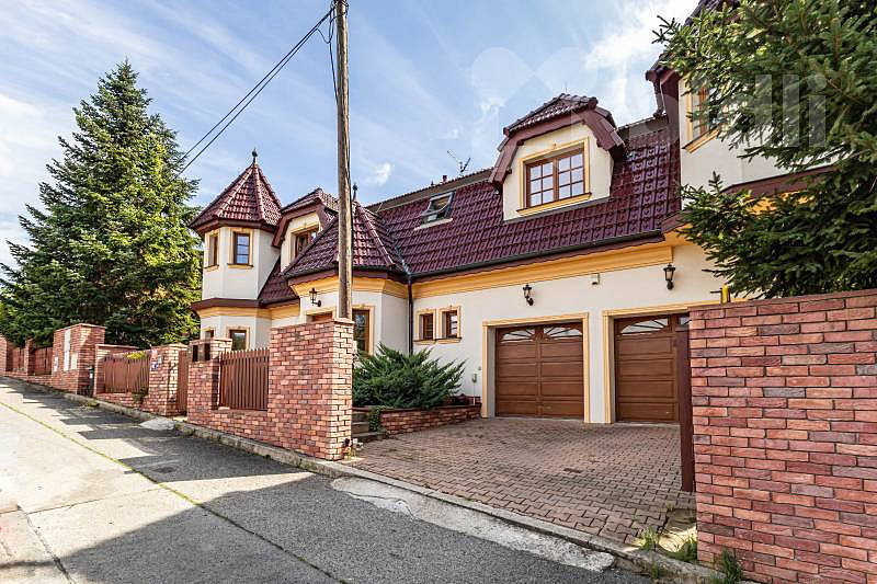 Prodej komerčního objektu (jiného typu) 267 m² – fotografie 2
