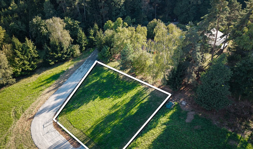 Prodej stavebního pozemku 586 m², Kytín – náhled fotky 4