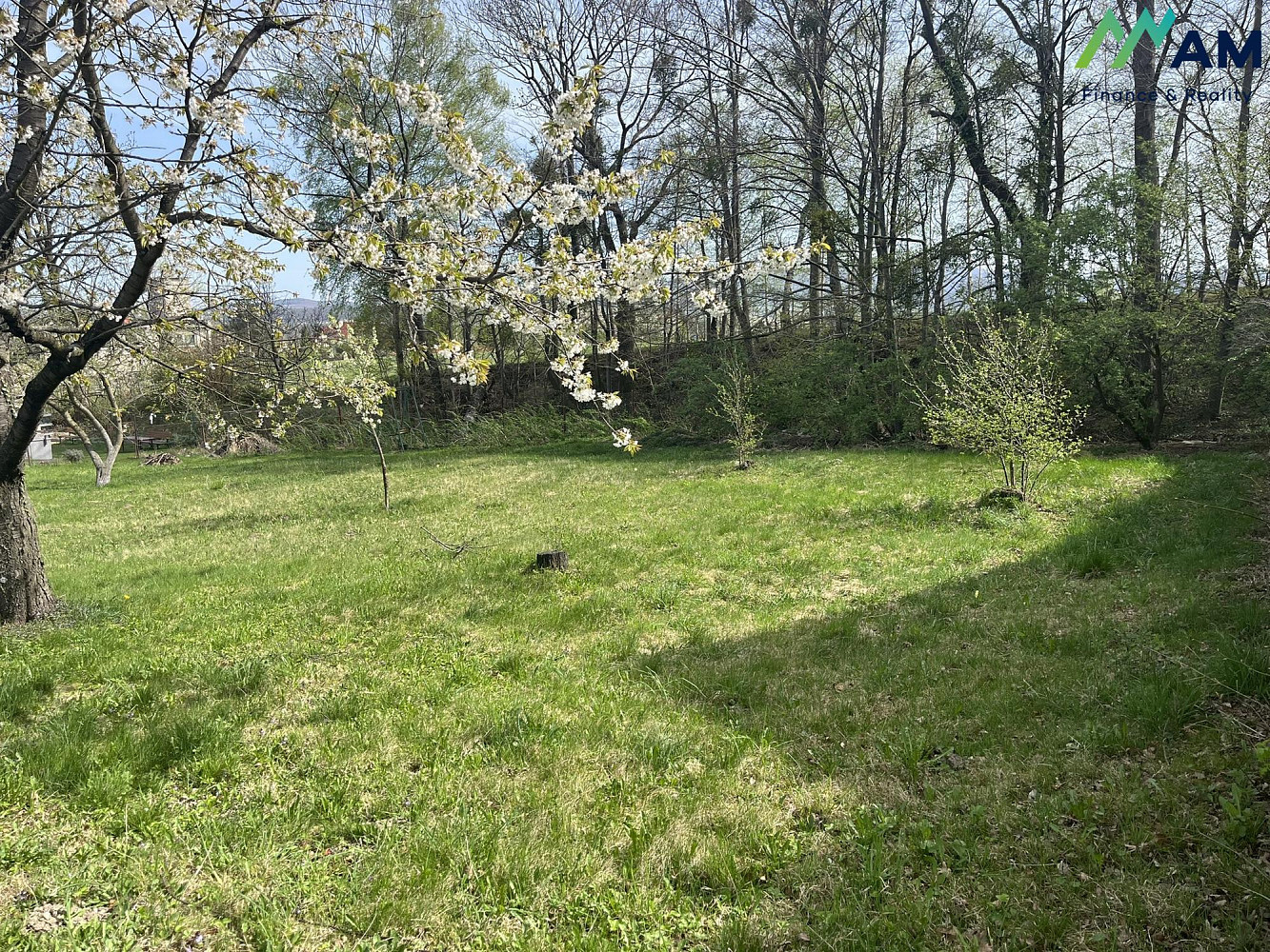 Prodej stavebního pozemku 1 070 m² – pohled 5