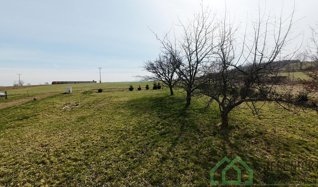Prodej stavebního pozemku 1 447 m², Javorník – náhled fotky 2