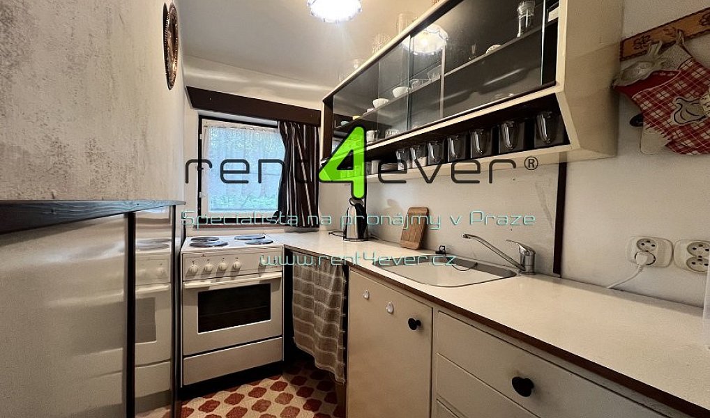 Pronájem domu 30 m² s pozemkem 160 m², Jesenice – náhled fotky 7