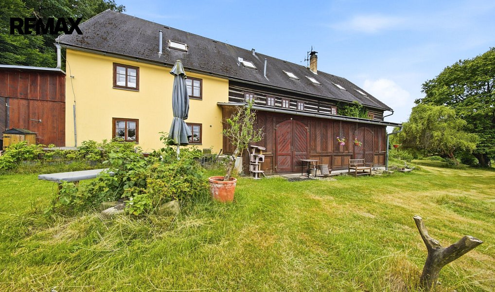 Prodej domu 556 m² s pozemkem 3 366 m², Cvikov – náhled fotky 3