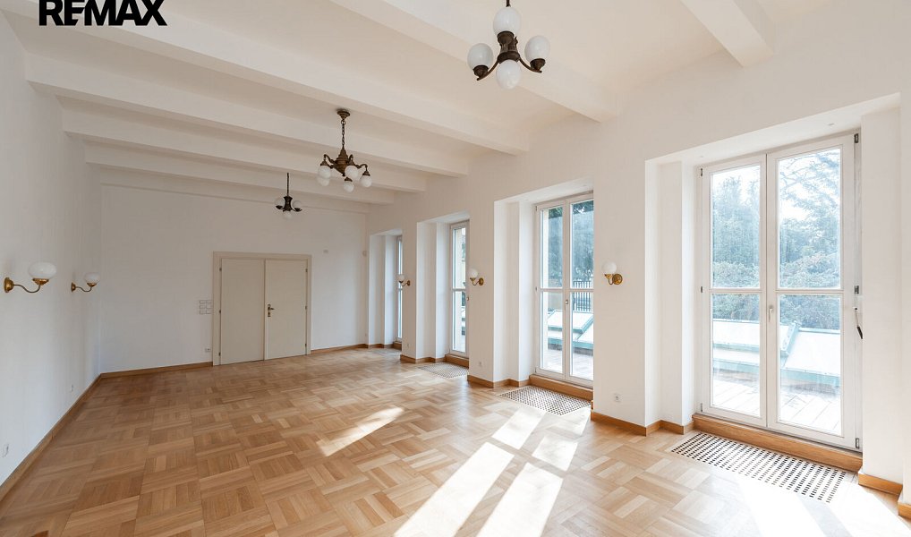 Prodej komerčního objektu (jiného typu) 675 m², Čelákovice – náhled fotky 9