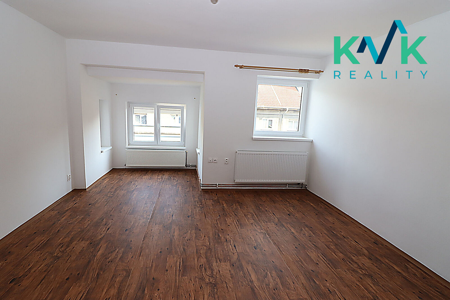 Pronájem bytu 2+kk 45 m² – fotografie 3