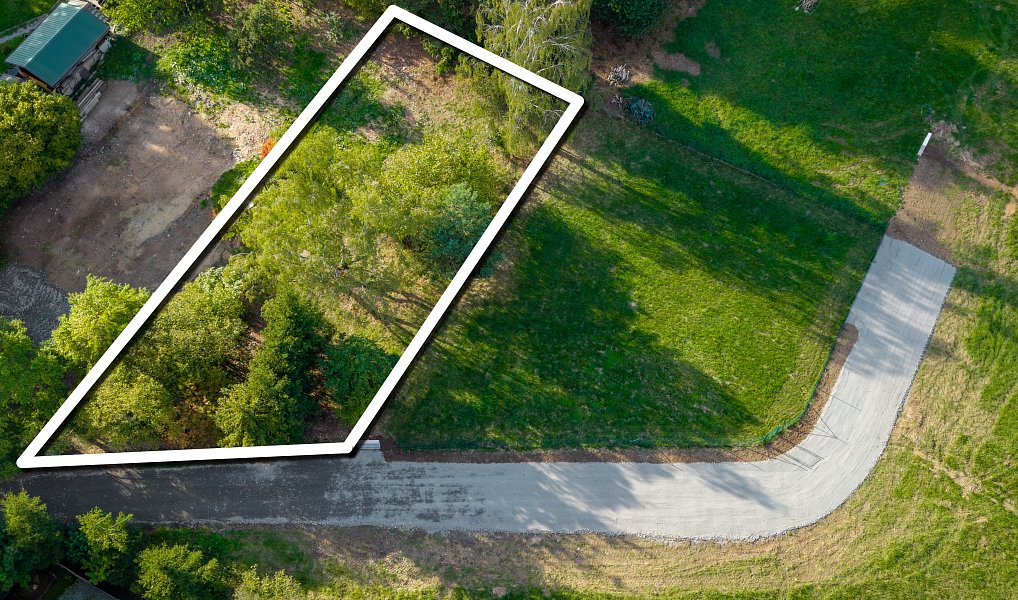 Prodej stavebního pozemku 586 m², Kytín – náhled fotky 3