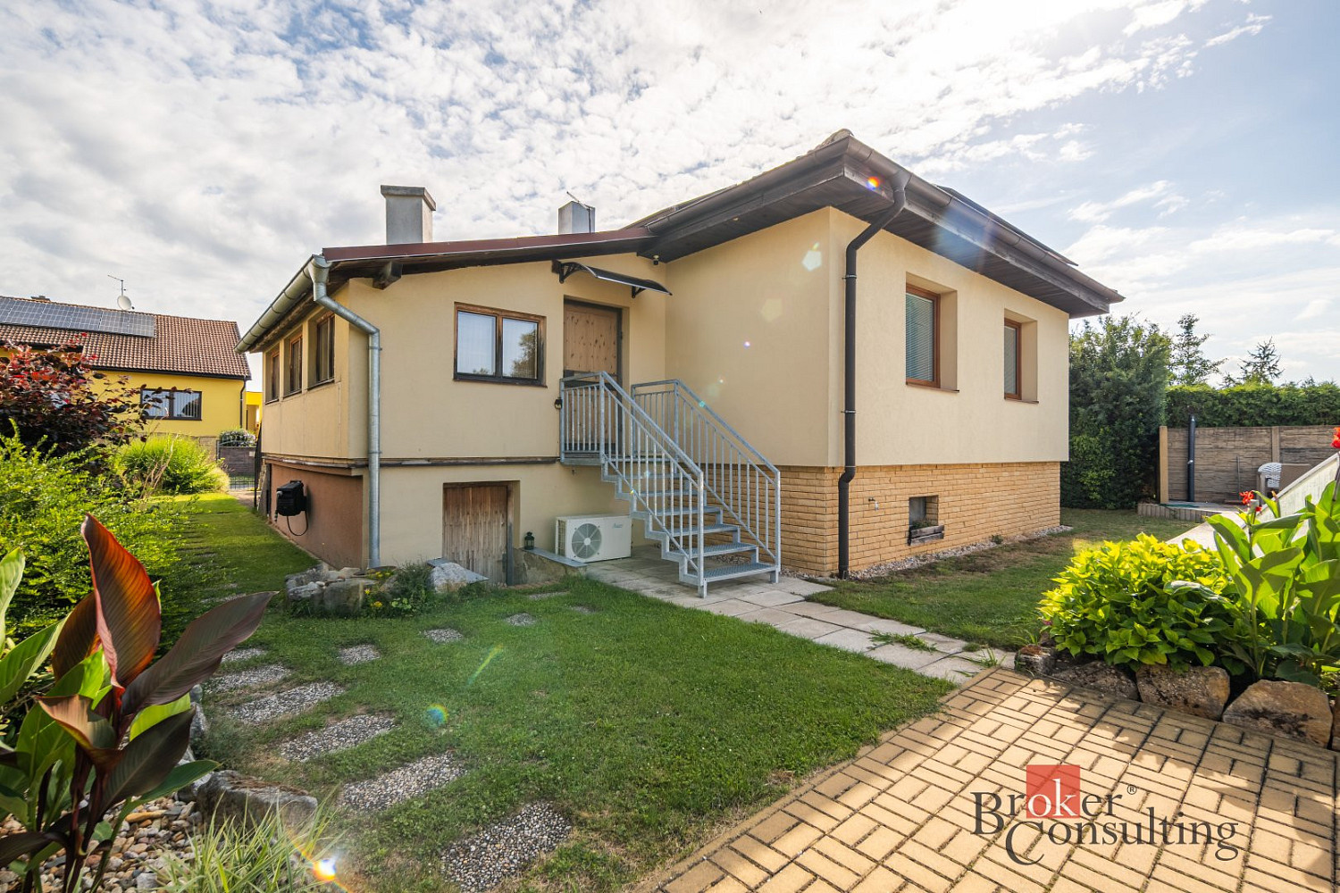 Prodej domu 270 m² s pozemkem 2 024 m² – fotografie 2