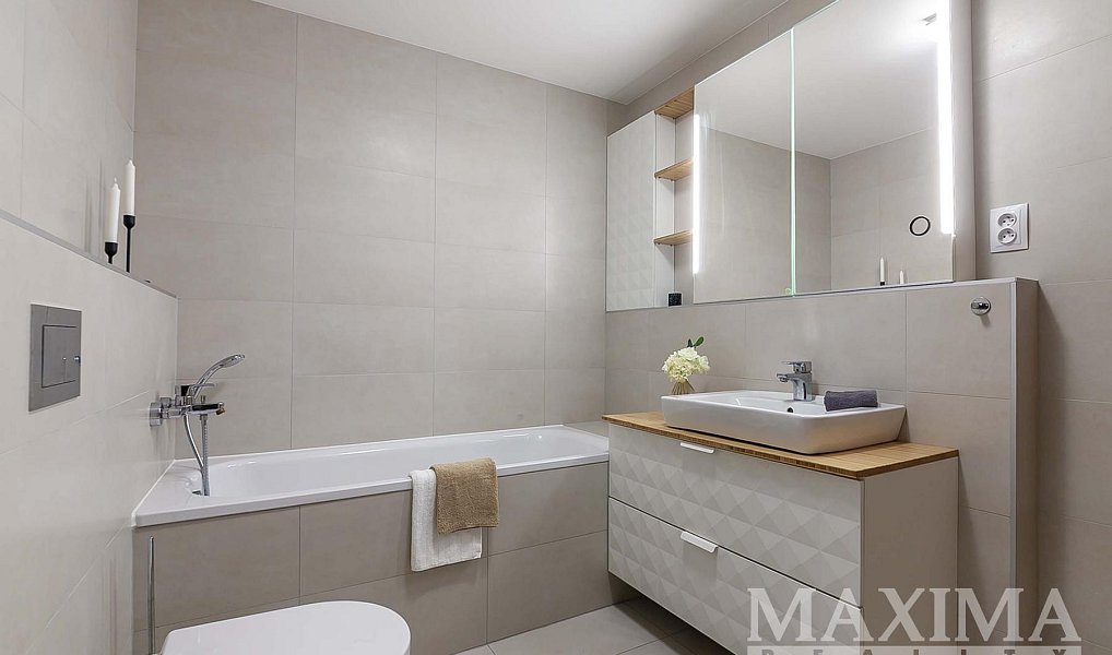 Prodej bytu 4+kk 104 m², Praha – náhled fotky 21