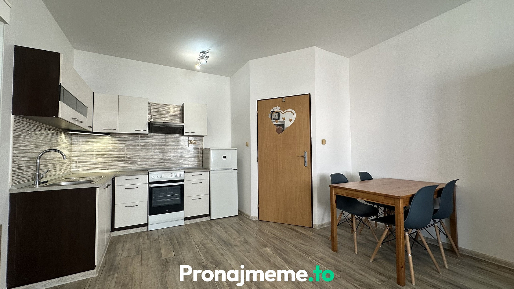 Pronájem bytu 2+kk 36 m² – fotografie 4