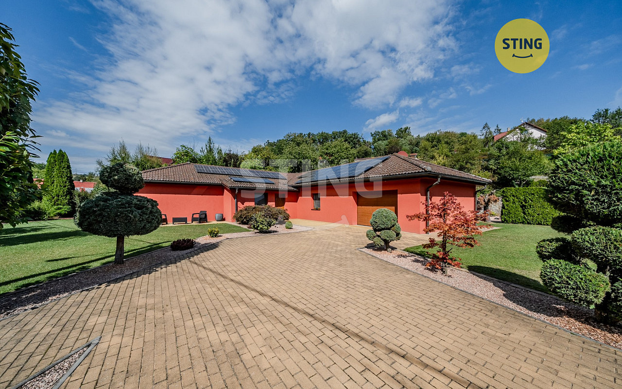 Prodej domu 146 m² s pozemkem 3 013 m²