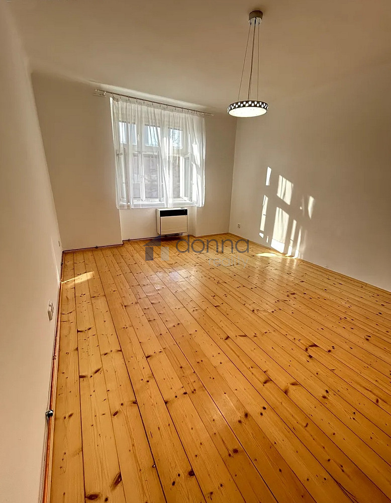 Pronájem bytu 2+kk 52 m² – fotografie 2