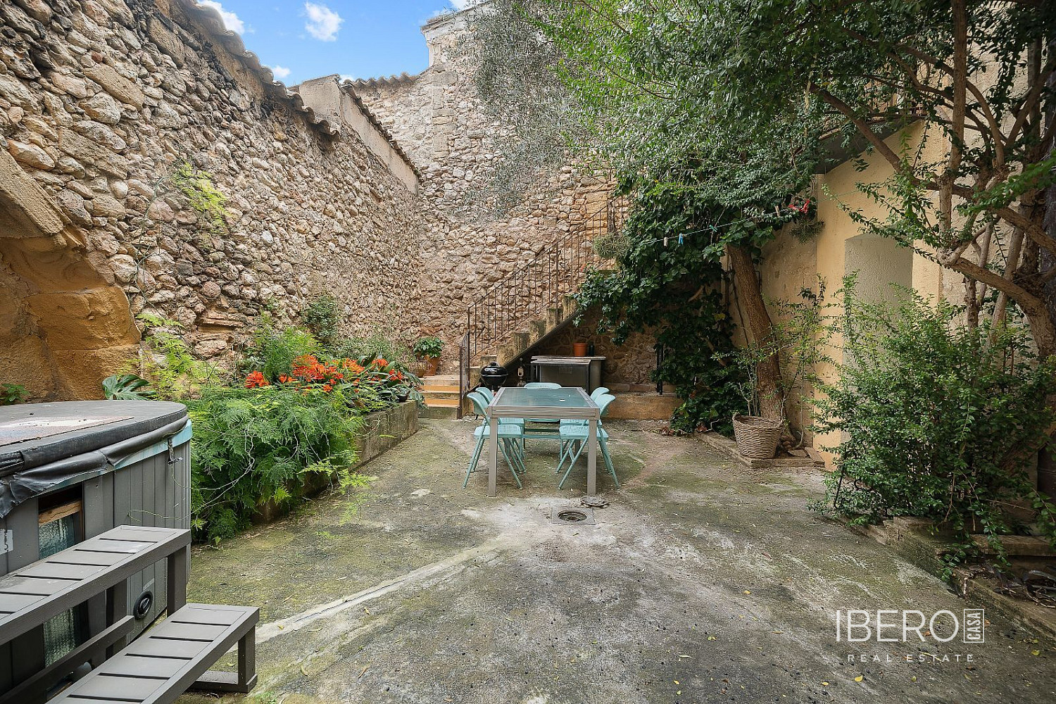 Prodej domu 267 m² s pozemkem 176 m²