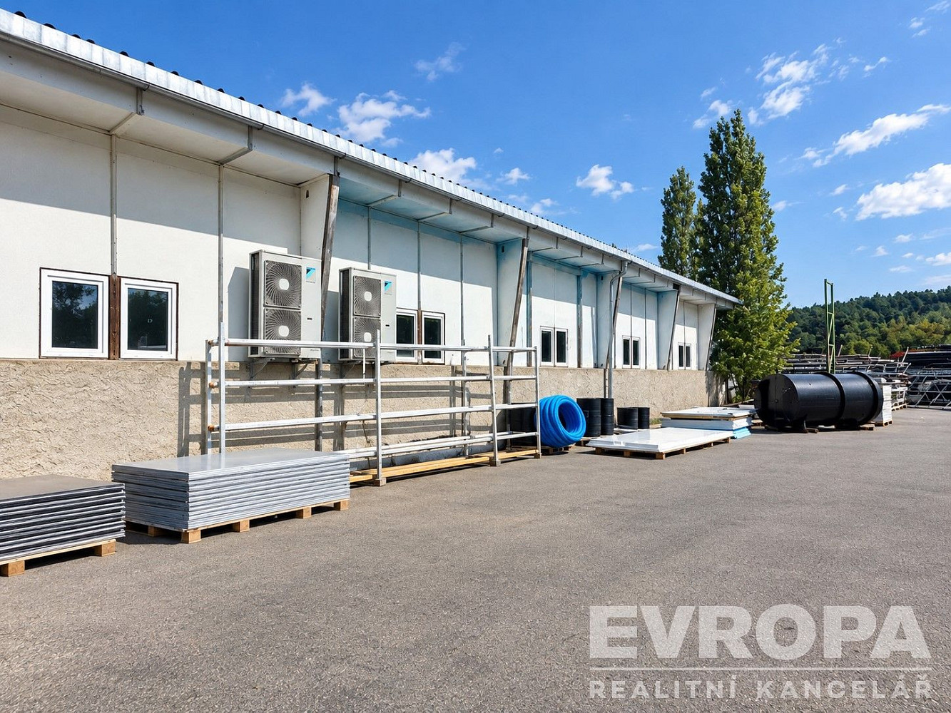 Prodej výrobních prostor 1 200 m² – fotografie 5