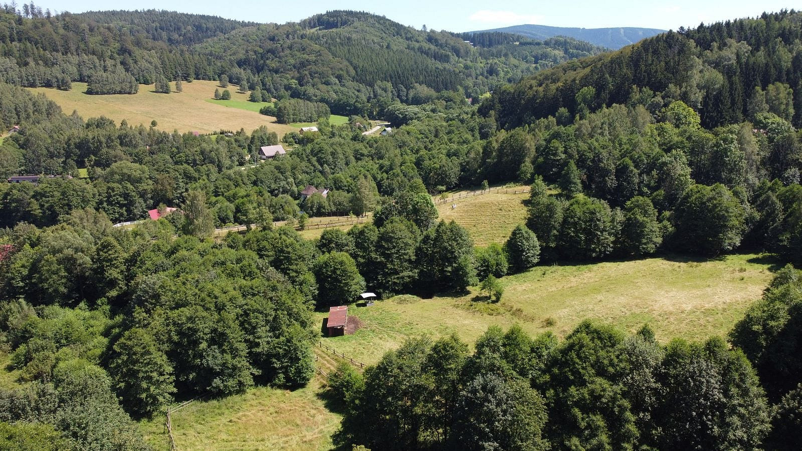 Prodej stavebního pozemku 3 118 m²