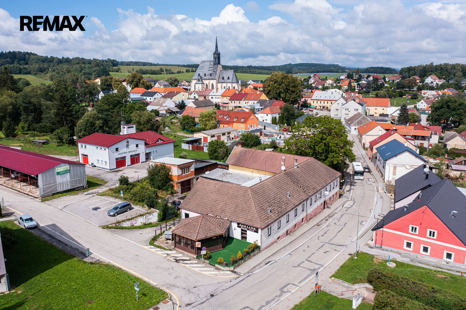 Prodej komerčního objektu (jiného typu) 400 m²