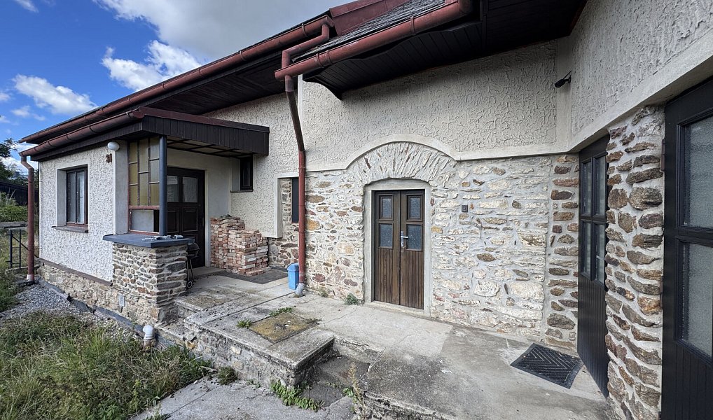 Prodej domu 150 m² s pozemkem 410 m², Dvory – náhled fotky 12