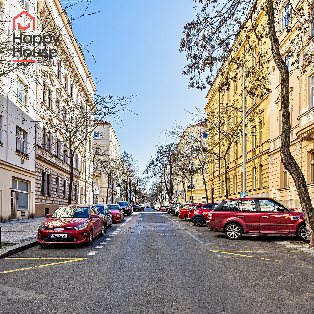 Pronajmeme garážové stání v zakladači, Praha 2 - Vinohrady, ul Moravská – fotografie 2
